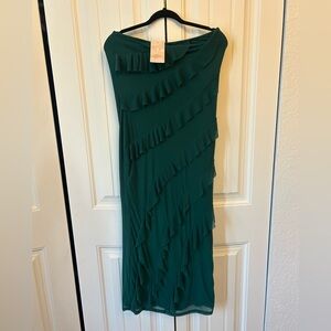 Green mesh strapless maxi NWT